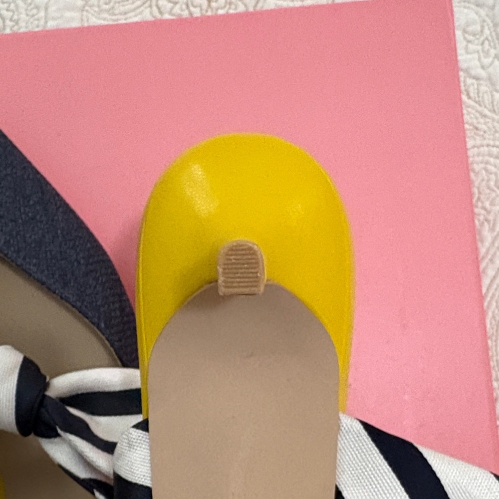 CAbi Women's Navy and White Bow Mules - Picture 5 of 9